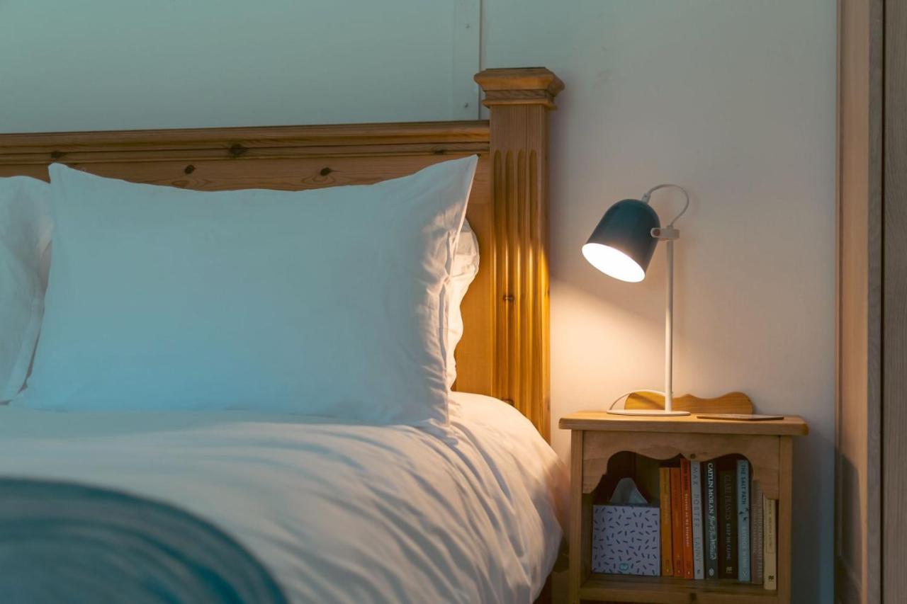 Adorable Two Bed Norfolk Broads Holiday Home - River Views With Moorings & Fishing Stalham Εξωτερικό φωτογραφία