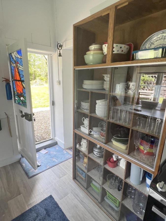 Adorable Two Bed Norfolk Broads Holiday Home - River Views With Moorings & Fishing Stalham Εξωτερικό φωτογραφία